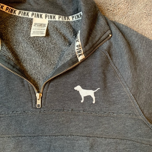 Pink VS quarter zip size XS - Picture 2 of 3